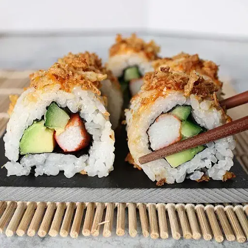 Crispy Chicken Sushi (4 Pcs)