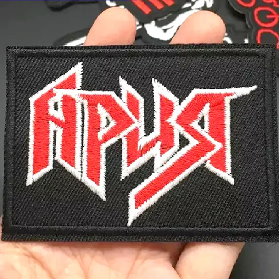 Chaqueta para hombre con parche autoadhesivo bordado con motivos musicales