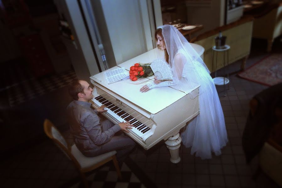 結婚式の写真家Vyacheslav Sayko (sla157)。2014 5月9日の写真