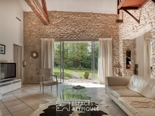 House with pool and terrace 3