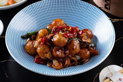 Kung Pao Potatoes With Cashew Nuts (Mc)