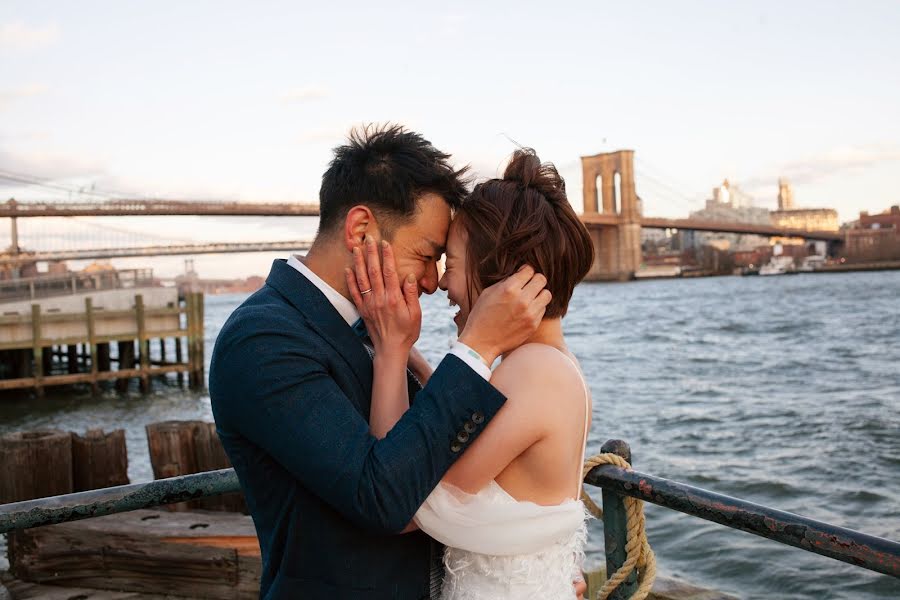 Fotografo di matrimoni Nika Savitskaya (photonikenyc). Foto del 9 aprile 2022