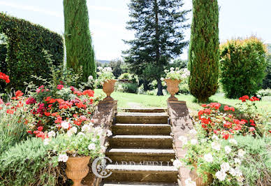 Villa avec piscine et jardin 4