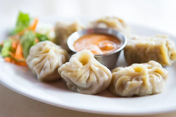 Chalte Firte Momos photo 