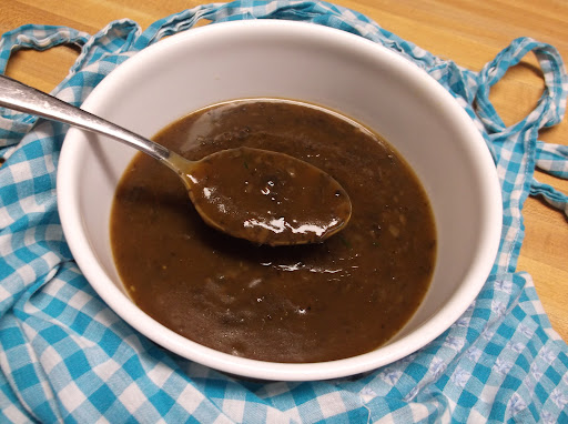 Prepared mushroom steak sauce in bowl.