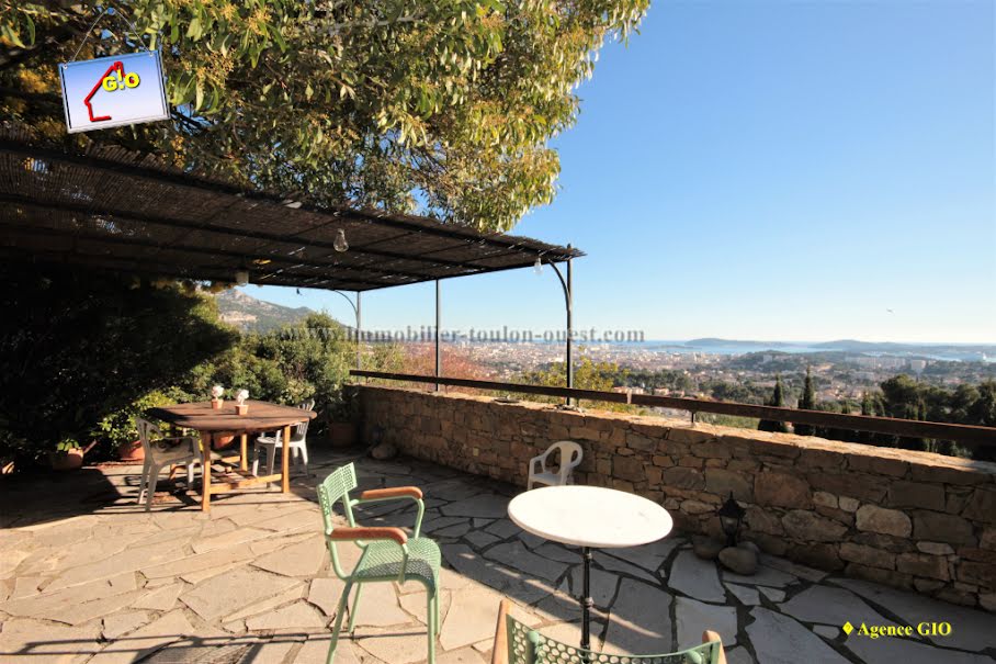 Vente villa 8 pièces 210 m² à Toulon (83000), 720 000 €