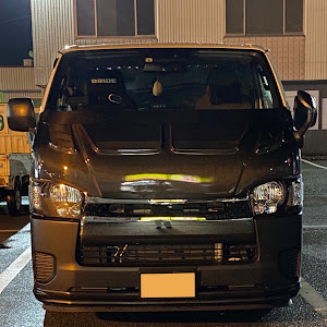 ハイエースバン GDH206V