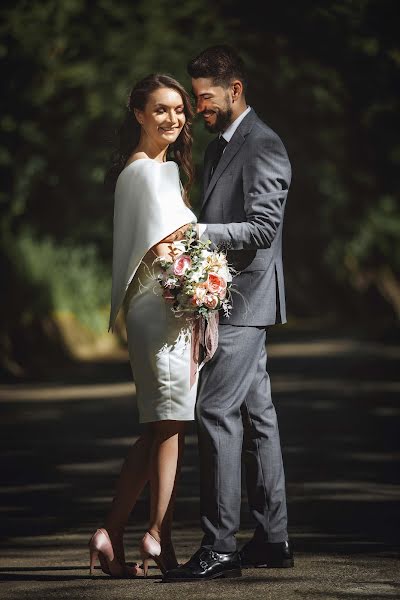 शादी का फोटोग्राफर Florian Nenciu (hdyztee)। मार्च 16 2022 का फोटो