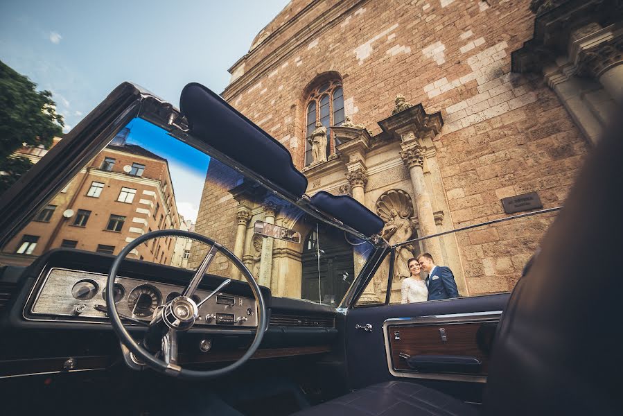 Fotografo di matrimoni Vyacheslav Luchnenkov (lucnenkov). Foto del 6 giugno 2015