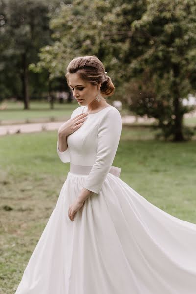 Fotógrafo de casamento Nina Zverkova (ninazverkova). Foto de 6 de setembro 2018