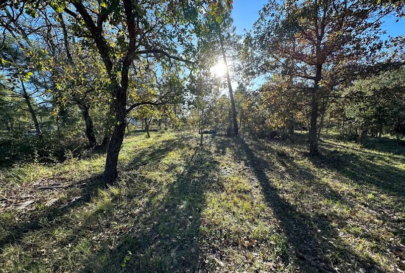  Vente Terrain à bâtir - 900m² à Bagnols-en-Forêt (83600) 