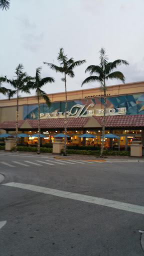 Patio Verde Mural