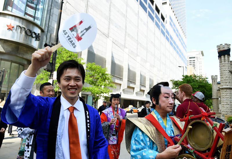 大阪 市長 吉村