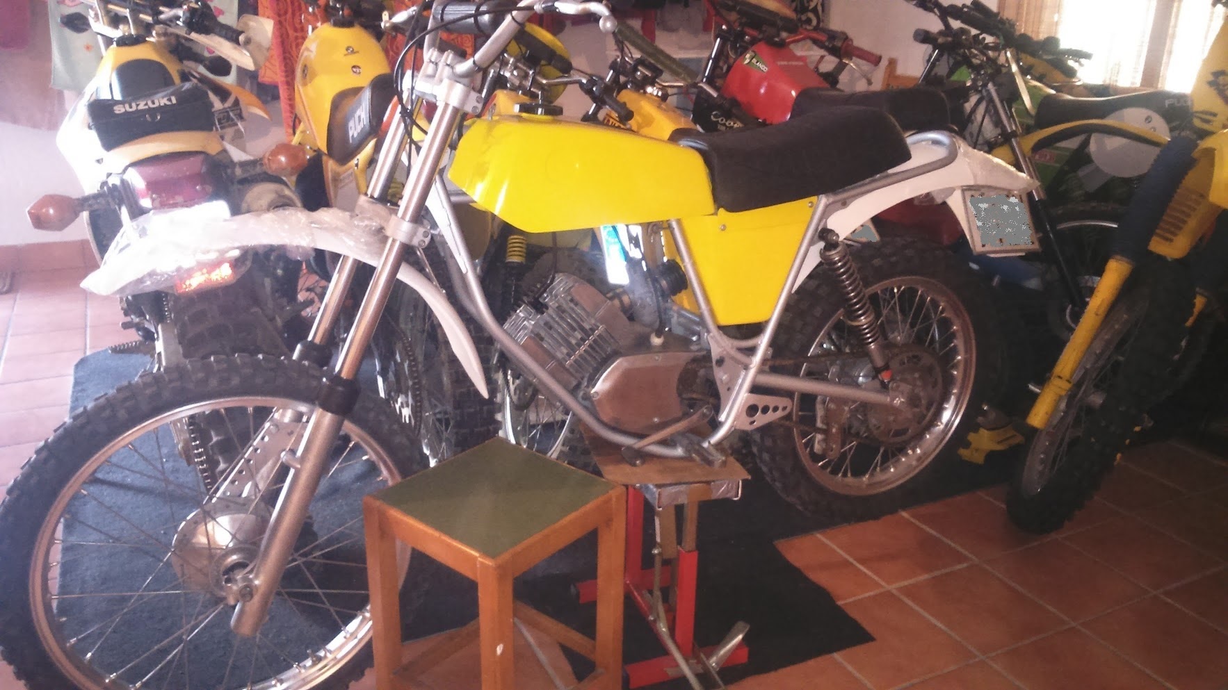 Puch Cobra MC75 convertida a MC75 Cross * Jce2 A9sBF1VNkxvF7T53AmmeZOjVsIbtz3B2mJ5RWb8fyW4=w1766-h993-no