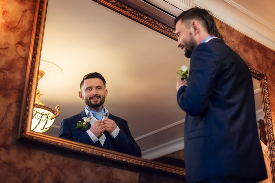 Fotógrafo de casamento Olga Nikolaeva (avrelkina). Foto de 14 de março 2016