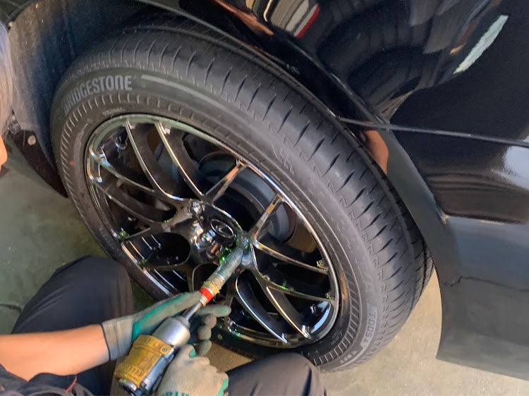 LSの洗車・タイヤ交換に関するカスタム事例の投稿画像5枚目