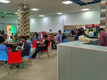 25-10-2019-best-college-budget-cafes-delhi_hansraj_1.jpg