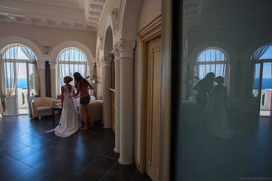 Fotógrafo de casamento Sergey Titov (titov). Foto de 15 de setembro 2015