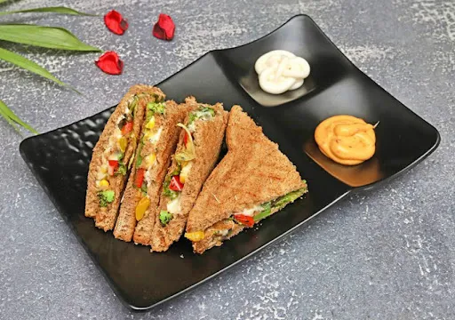 Peri Peri Paneer Sandwich