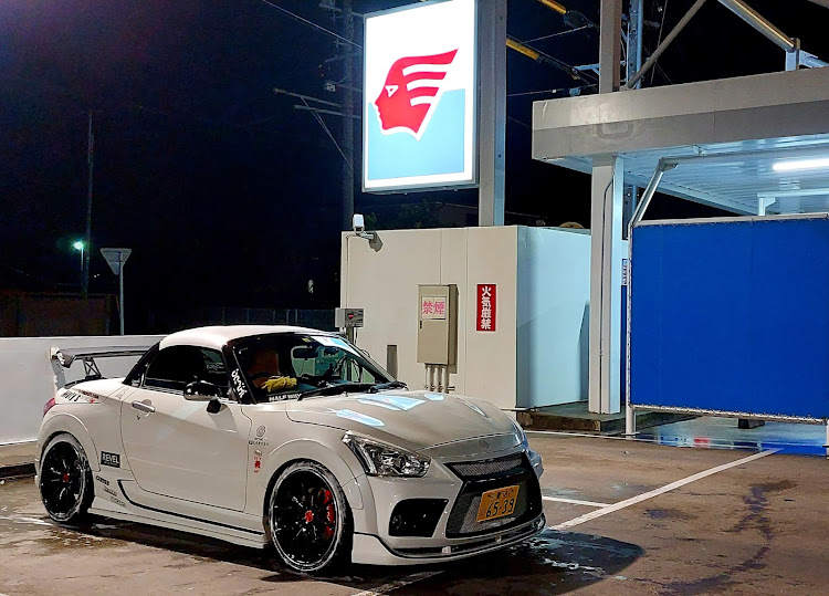 コペンのガソリンスタンドは盛れる・カゾスタコイン洗車・夜洗車寒くなりました！😅・コペン好きな人と繋がりたい・明日は、何処へに関するカスタム事例の投稿画像4枚目