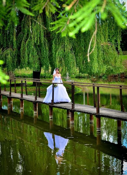 Pulmafotograaf Krisztina Perjés (perjeskriszta). Foto tehtud 3 märts 2019