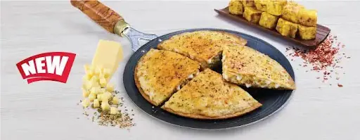 Paneer Paratha Pizza