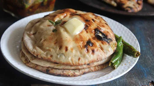 Tandoori Aloo Payaz Paratha Combo