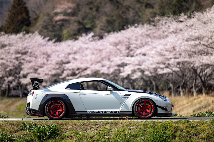 NISSAN GT-Rのドライブ・桜・撮影に関するカスタム事例の投稿画像7枚目