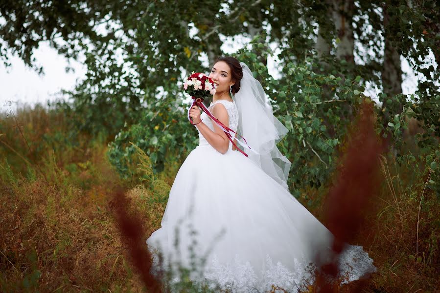 Wedding photographer Vladimir Vershinin (fatlens). Photo of 27 September 2017