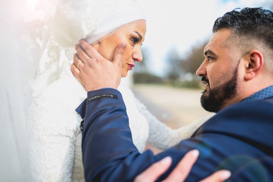 Fotógrafo de casamento Attila Tevi (attilatevi). Foto de 2 de março 2020