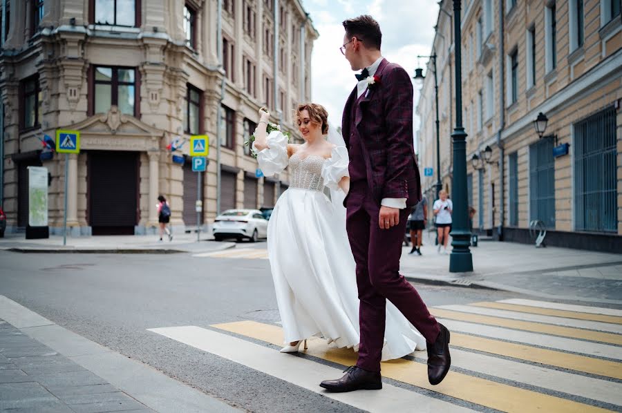 結婚式の写真家Dmitriy Zhdanov (dimon)。4月25日の写真