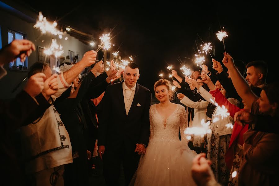 Fotógrafo de casamento Ivana Hodžová (mamafotodizajn). Foto de 5 de junho 2023