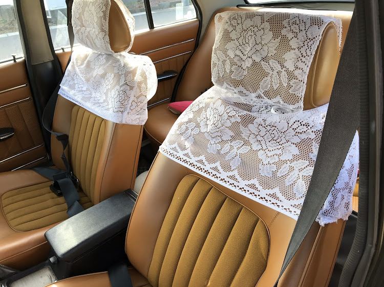 スカイラインのハコスカ・旧車・シートカバーがダサいに関するカスタム事例の投稿画像3枚目