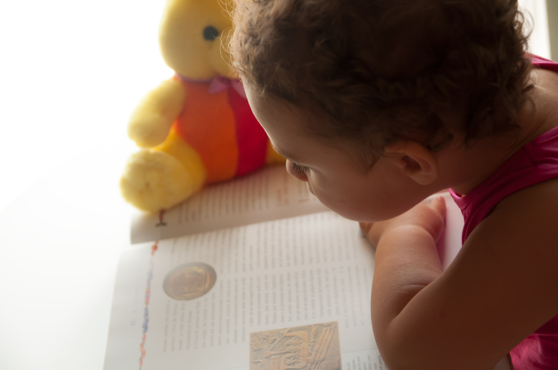 Un bambino che legge sarà un uomo che pensa ! di marit