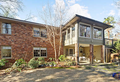 House with garden and terrace 18