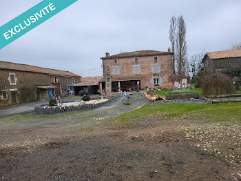 maison à Champdeniers-Saint-Denis (79)