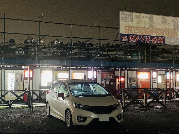 フィットのいつもイイネ&コメントありがとうございます🙇‍♂️・コラボお誘いお待ちしております・ナイトドライブに関するカスタム事例の投稿画像6枚目