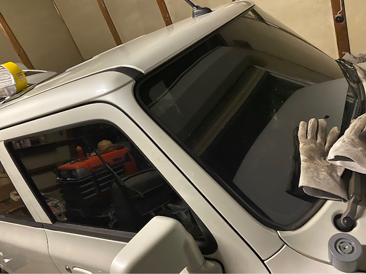 ヴォクシーのたまらない・フルスモーク・DIYに関するカスタム事例の投稿画像1枚目