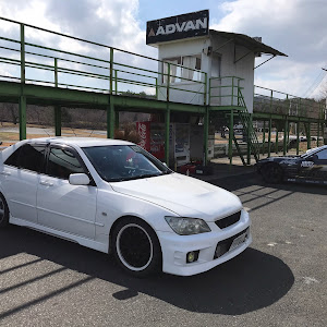 アルテッツァ SXE10