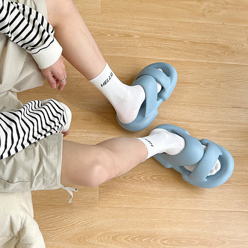 Title 2, Womens Pudgy Thick-soled Casual Slippers for u...
