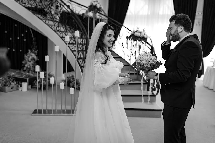 Esküvői fotós Catalin Grumezescu (photoeventsbacau). Készítés ideje: 2023 július 26.