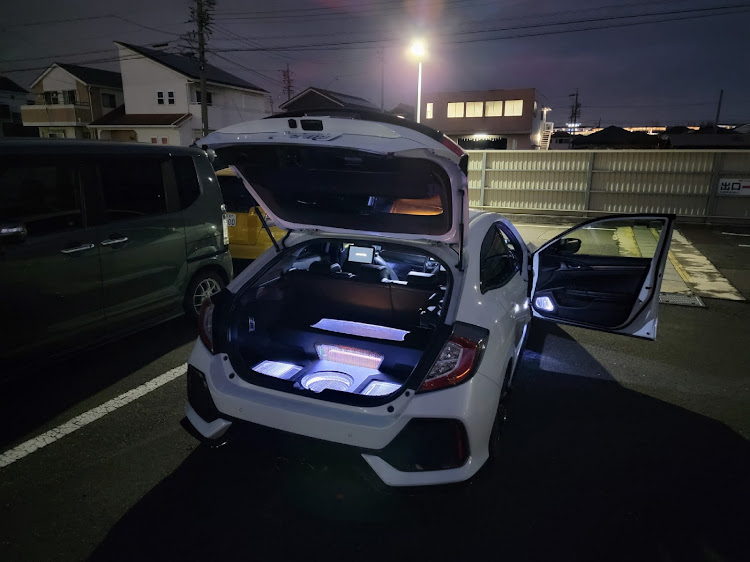 シビックのヘッドユニット何使ってる？・ロックフォード・フラックス・オーリックス・Gathersナビに関するカスタム事例の投稿画像2枚目