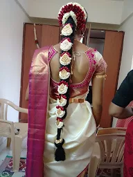 Chithra's Bridal Touch & Beauty Care photo 1