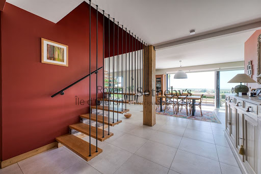 House with terrace 2
