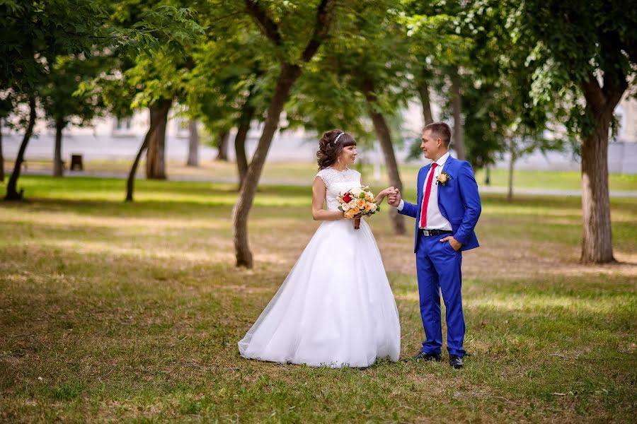 Jurufoto perkahwinan Maksim Mironov (makc056). Foto pada 24 Julai 2017