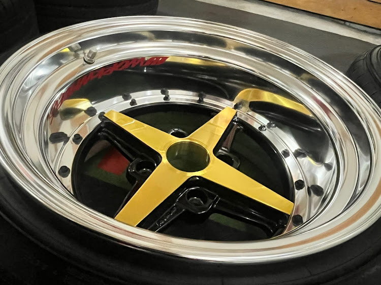 カローラレビンの仕事納め・明日です・29日・嫁ぎます・wheel欲しいなぁに関するカスタム事例の投稿画像3枚目