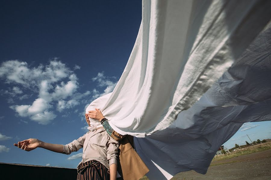 Hääkuvaaja Ilya Rikhter (rixter). Kuva otettu 12. kesäkuuta 2019