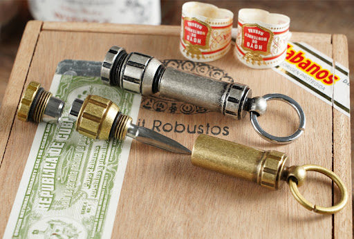 Title 4, VANITYFAIR Cigar Hole Vent Needle Punch Portabl...