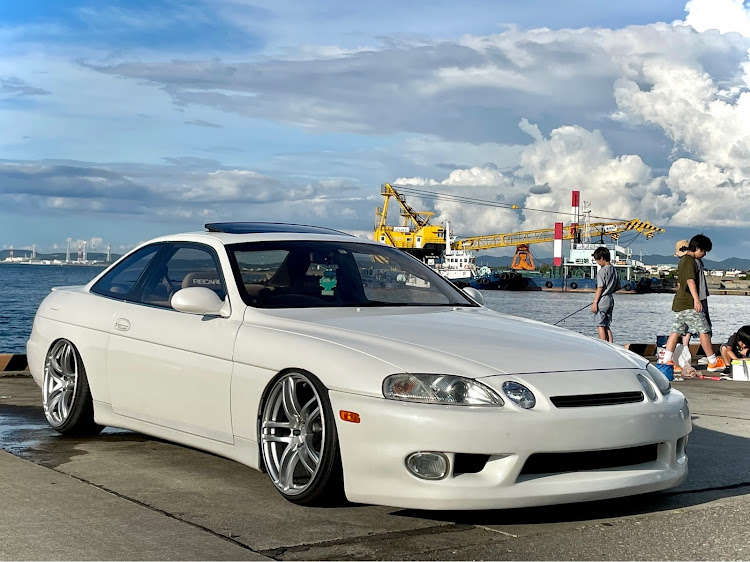 ソアラの愛車の一番好きな角度・ホイール交換に関するカスタム事例の投稿画像4枚目