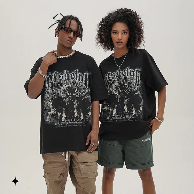 Camiseta de algodón de manga corta con estampado digital de tiza por inyección directa para comodidad y estilo.